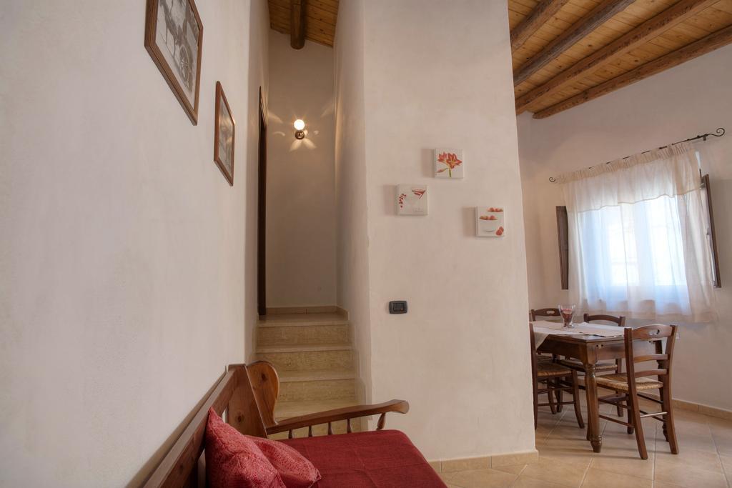 Kamikos Aparthotel Siculiana Bilik gambar